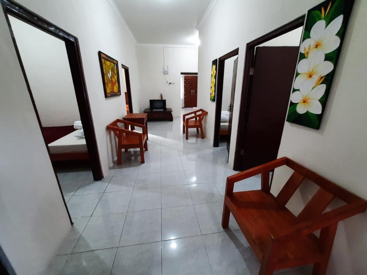 999 Khs Homestay Гилиманук Екстериор снимка